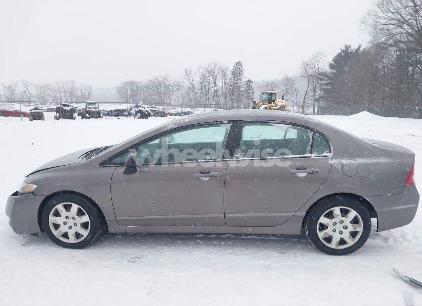 Photo 15 of 2011 Honda Civic LX (VIN 19XFA1F50BE033915)