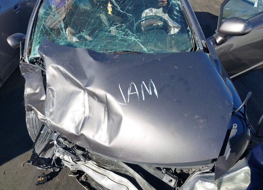 Photo 10 of 2011 Honda Civic LX (VIN 19XFA1F50BE042212)