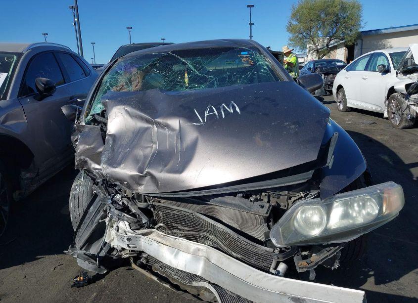 Photo 13 of 2011 Honda Civic LX (VIN 19XFA1F50BE042212)