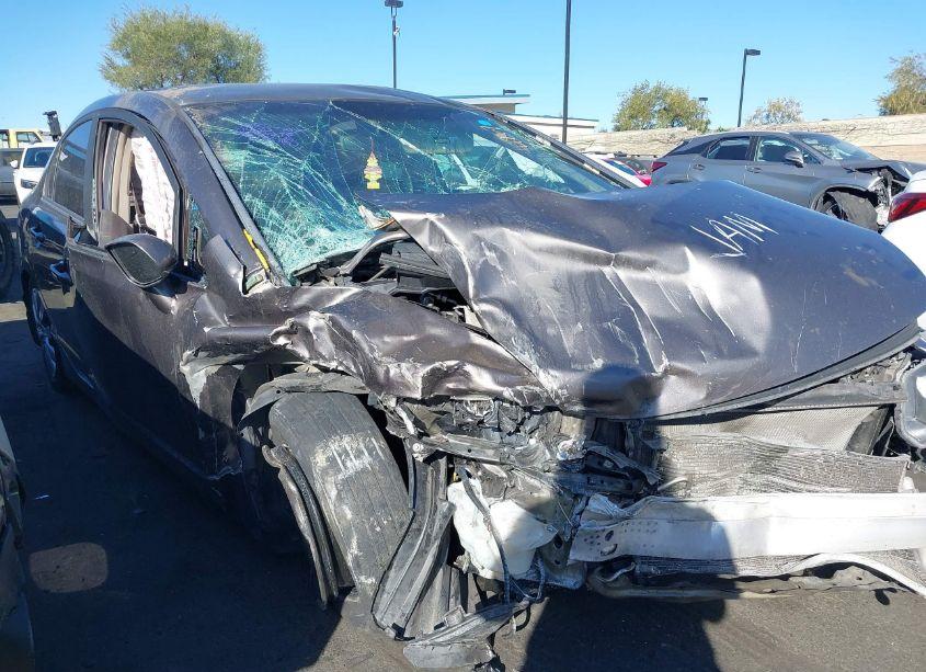 Photo 6 of 2011 Honda Civic LX (VIN 19XFA1F50BE042212)