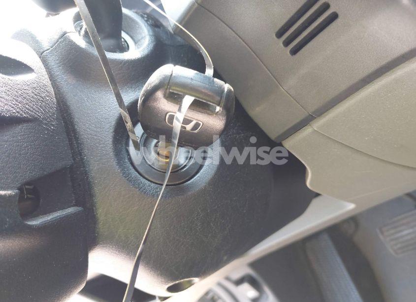 Photo 11 of 2010 Honda Civic LX (VIN 19XFA1F51AE007872)