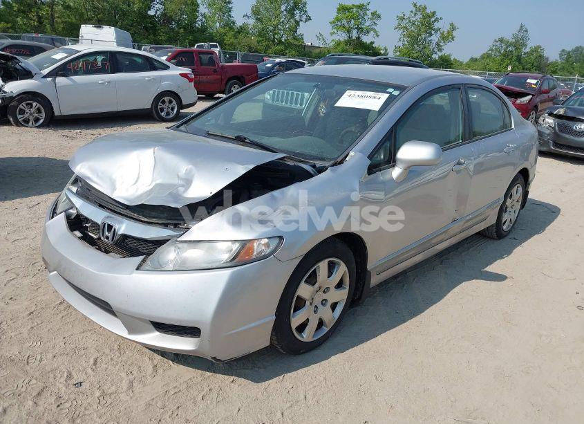 Photo 2 of 2010 Honda Civic LX (VIN 19XFA1F51AE007872)