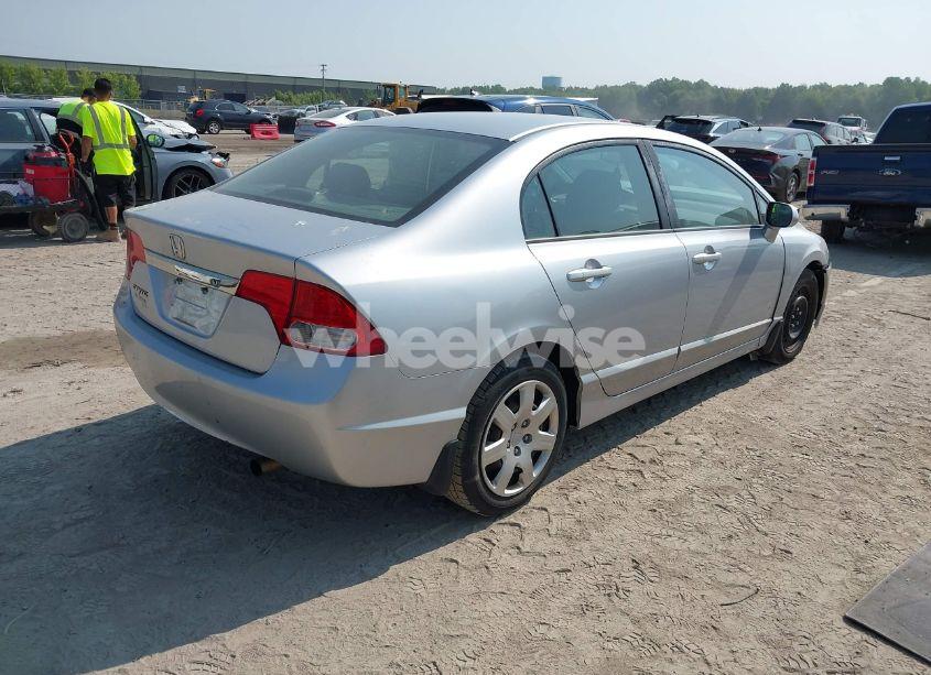 Photo 4 of 2010 Honda Civic LX (VIN 19XFA1F51AE007872)