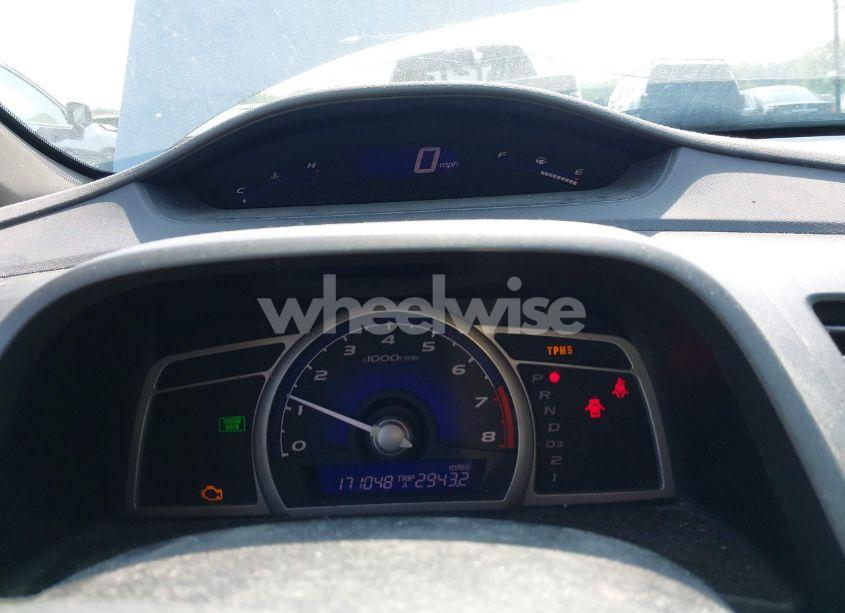 Photo 7 of 2010 Honda Civic LX (VIN 19XFA1F51AE007872)