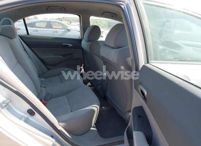 Photo 8 of 2010 Honda Civic LX (VIN 19XFA1F51AE007872)