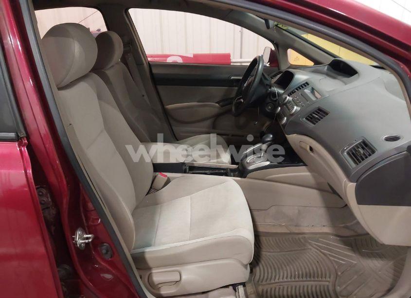 Photo 5 of 2010 Honda Civic LX (VIN 19XFA1F51AE008293)