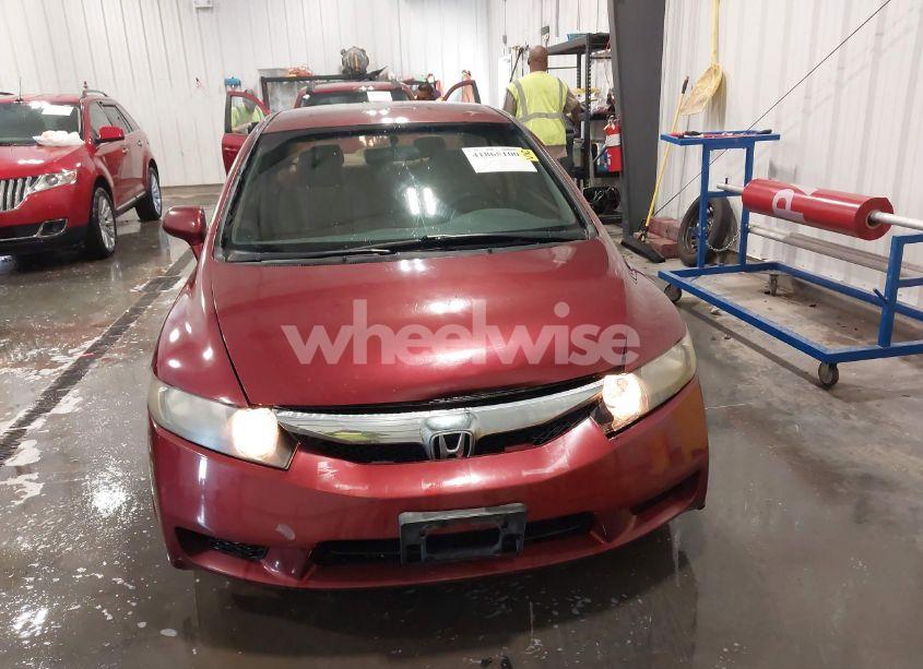 Photo 6 of 2010 Honda Civic LX (VIN 19XFA1F51AE008293)