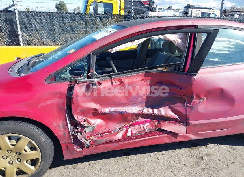 Photo 6 of 2010 Honda Civic LX (VIN 19XFA1F51AE014224)