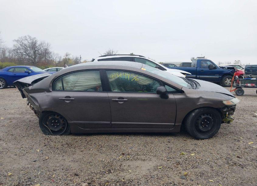 Photo 13 of 2010 Honda Civic LX (VIN 19XFA1F51AE030889)