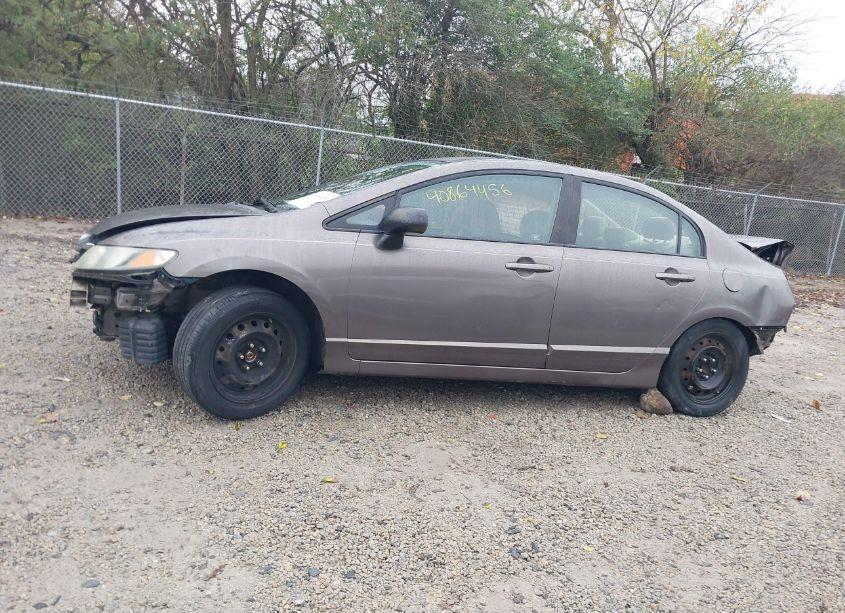 Photo 14 of 2010 Honda Civic LX (VIN 19XFA1F51AE030889)