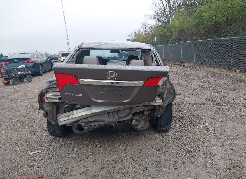 Photo 16 of 2010 Honda Civic LX (VIN 19XFA1F51AE030889)