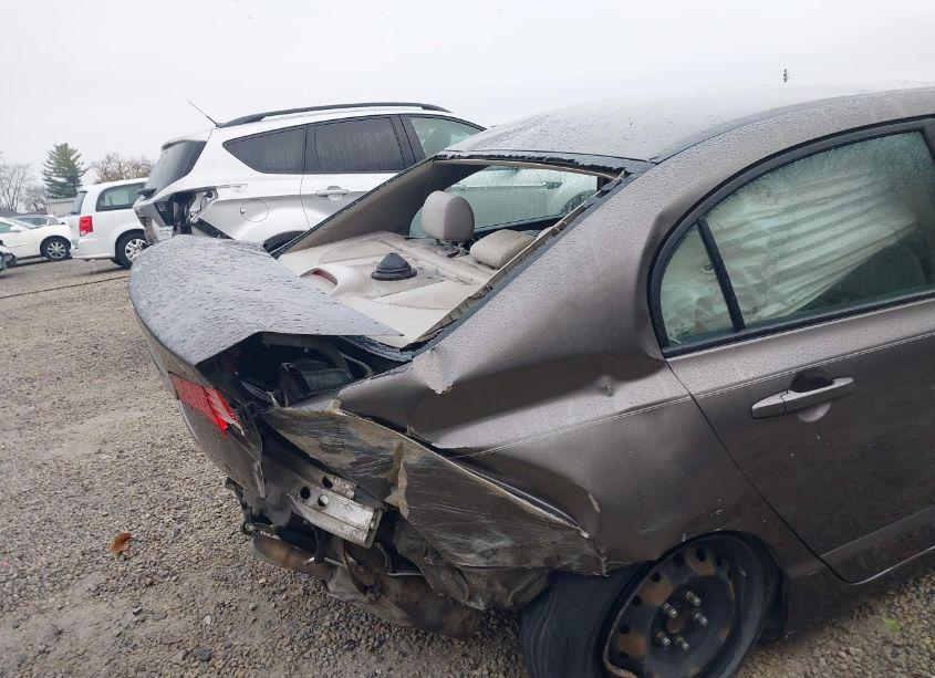 Photo 18 of 2010 Honda Civic LX (VIN 19XFA1F51AE030889)