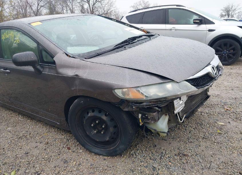 Photo 19 of 2010 Honda Civic LX (VIN 19XFA1F51AE030889)
