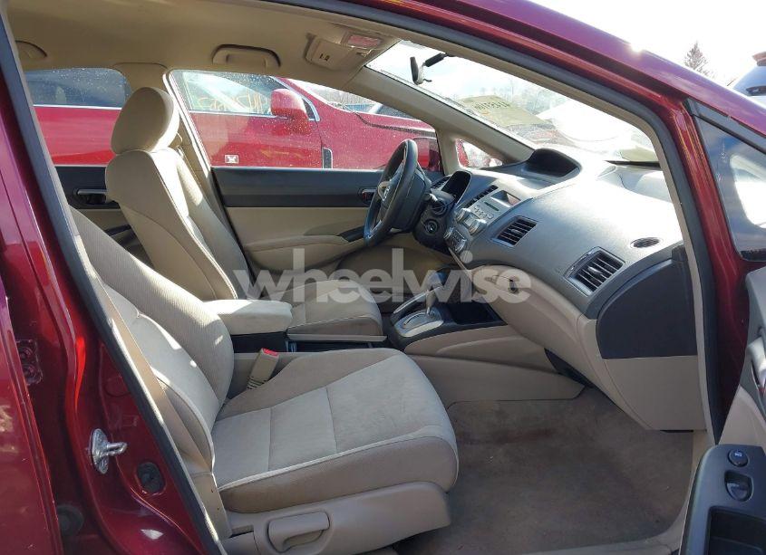 Photo 5 of 2010 Honda Civic LX (VIN 19XFA1F51AE040418)