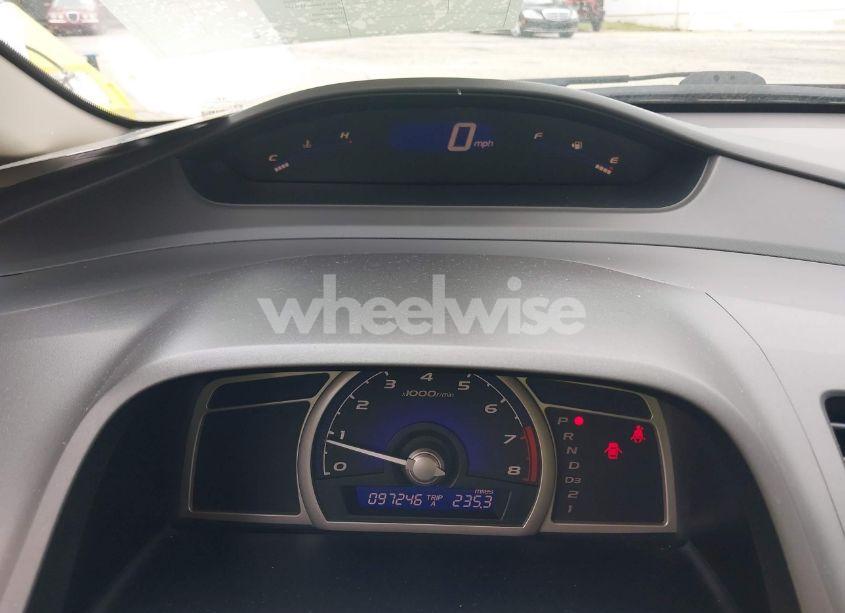 Photo 7 of 2010 Honda Civic LX (VIN 19XFA1F51AE076254)