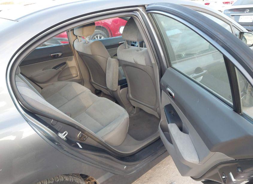 Photo 8 of 2011 Honda Civic LX (VIN 19XFA1F51BE004584)