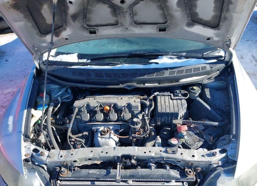 Photo 10 of 2011 Honda Civic LX (VIN 19XFA1F51BE006108)