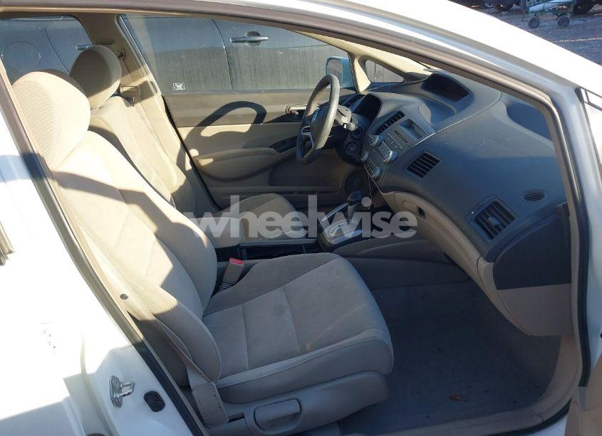 Photo 5 of 2011 Honda Civic LX (VIN 19XFA1F51BE023216)