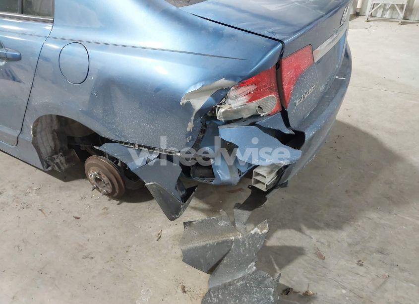 Photo 6 of 2011 Honda Civic LX (VIN 19XFA1F51BE036208)