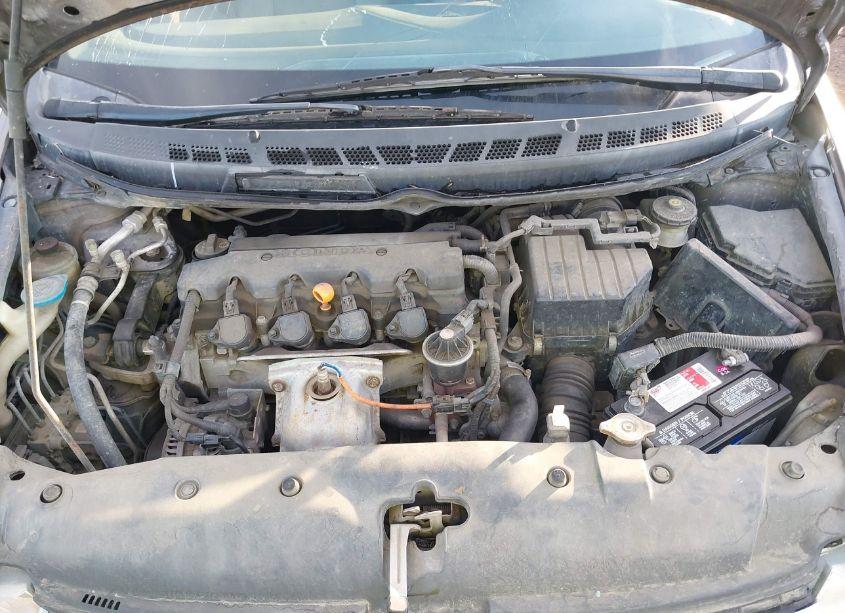 Photo 10 of 2011 Honda Civic LX (VIN 19XFA1F51BE038122)