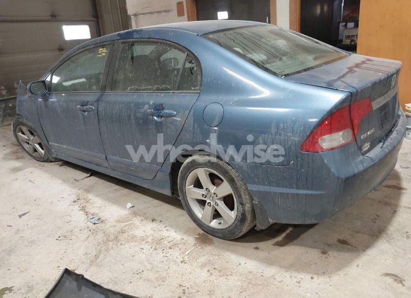 Photo 3 of 2011 Honda Civic LX (VIN 19XFA1F51BE046768)