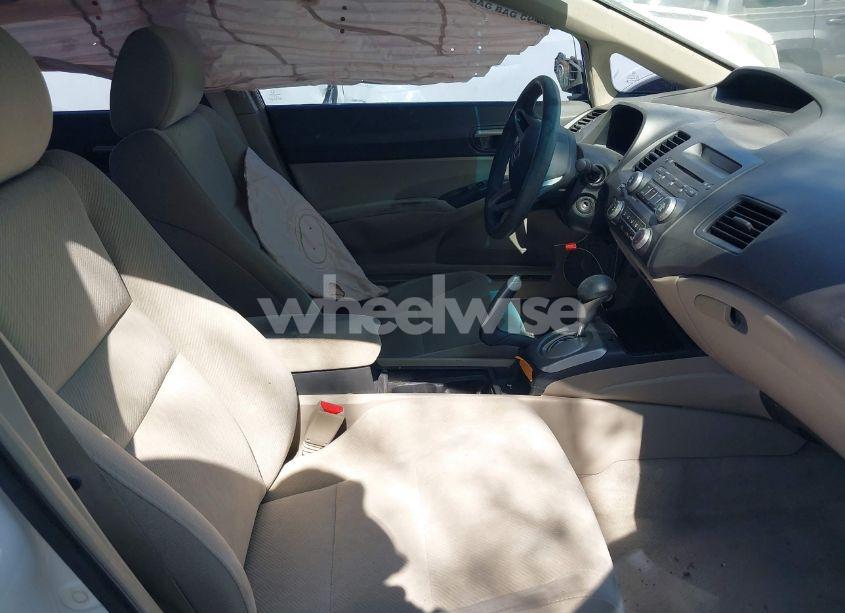 Photo 5 of 2010 Honda Civic LX (VIN 19XFA1F52AE013910)