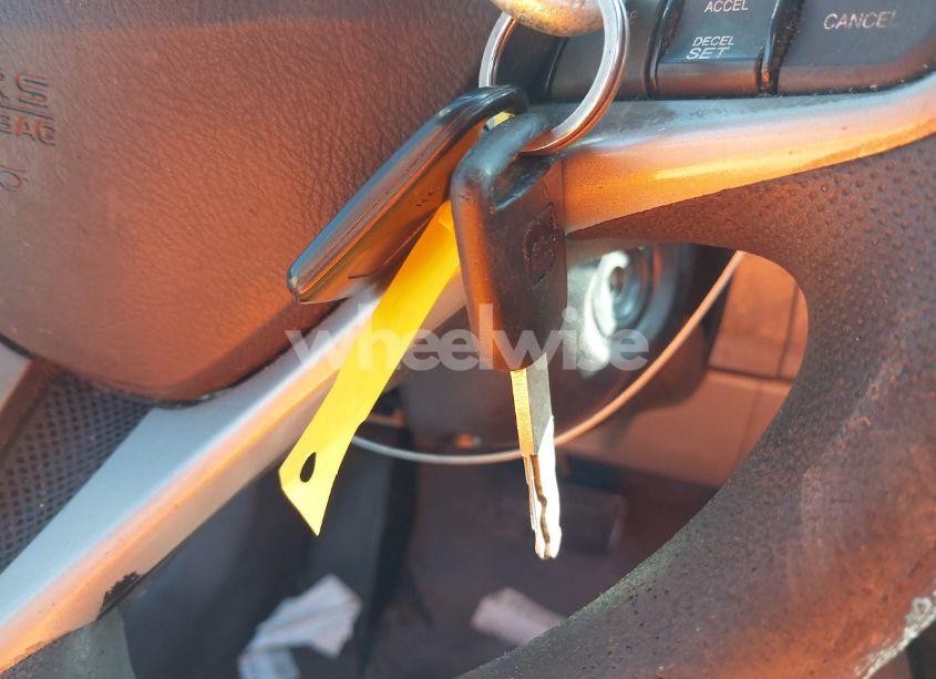 Photo 11 of 2010 Honda Civic LX (VIN 19XFA1F52AE077655)