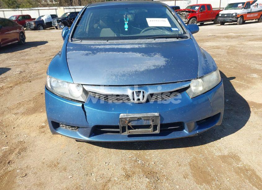 Photo 6 of 2010 Honda Civic LX (VIN 19XFA1F52AE077655)