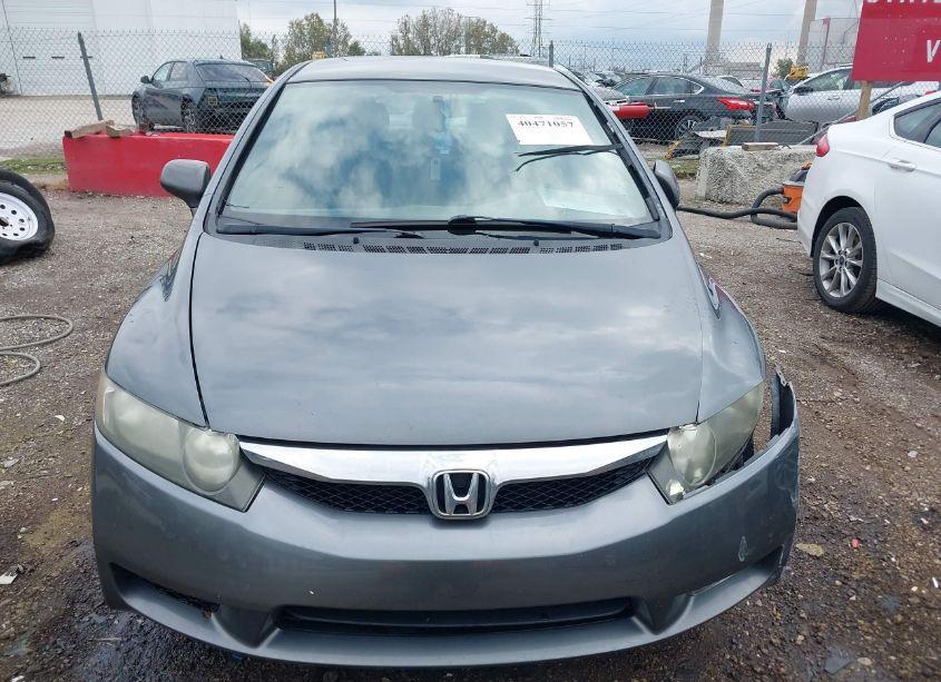 Photo 12 of 2011 Honda Civic LX (VIN 19XFA1F52BE007560)