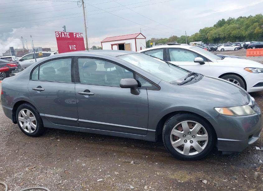 Photo 13 of 2011 Honda Civic LX (VIN 19XFA1F52BE007560)