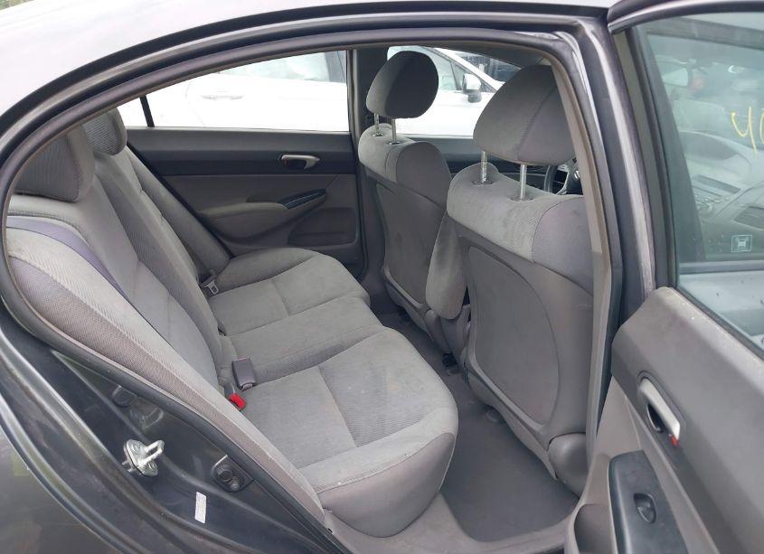 Photo 8 of 2011 Honda Civic LX (VIN 19XFA1F52BE007560)