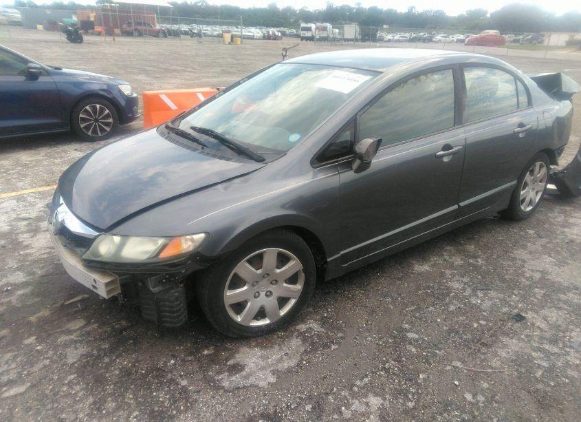 Photo 2 of 2011 Honda Civic LX (VIN 19XFA1F52BE008773)