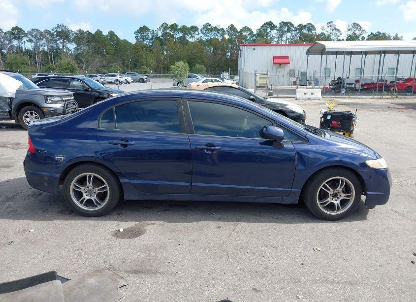 Photo 13 of 2011 Honda Civic LX (VIN 19XFA1F52BE010359)