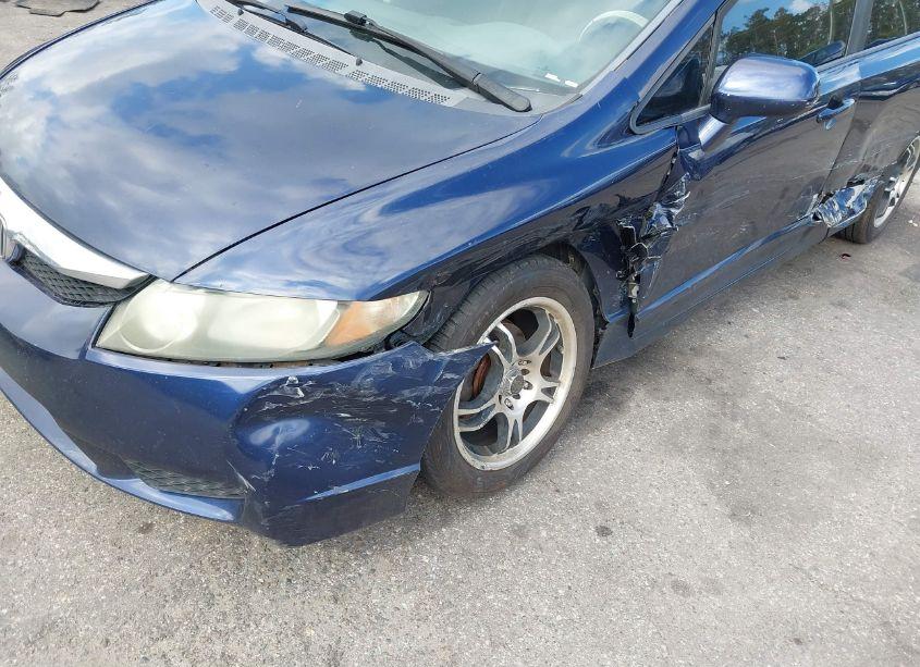 Photo 6 of 2011 Honda Civic LX (VIN 19XFA1F52BE010359)