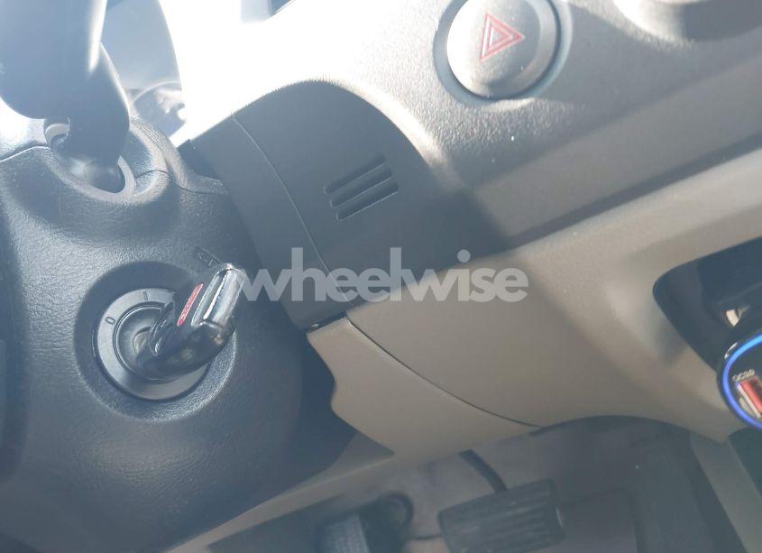 Photo 11 of 2011 Honda Civic LX (VIN 19XFA1F52BE016825)