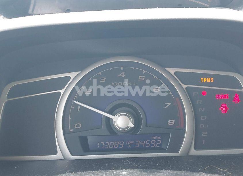 Photo 7 of 2011 Honda Civic LX (VIN 19XFA1F52BE016825)