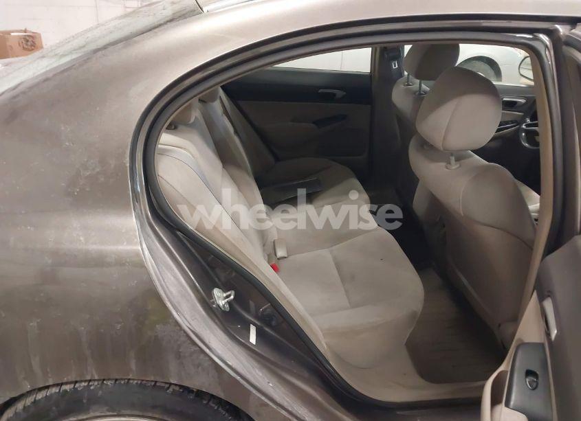 Photo 8 of 2011 Honda Civic LX (VIN 19XFA1F52BE016825)