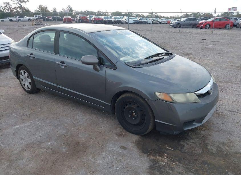 2011 Honda Civic LX (VIN 19XFA1F52BE017666) main photo