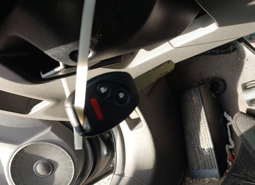 Photo 11 of 2011 Honda Civic LX (VIN 19XFA1F52BE017666)