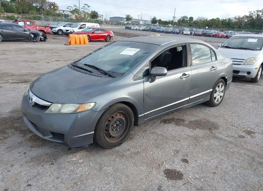 Photo 2 of 2011 Honda Civic LX (VIN 19XFA1F52BE017666)