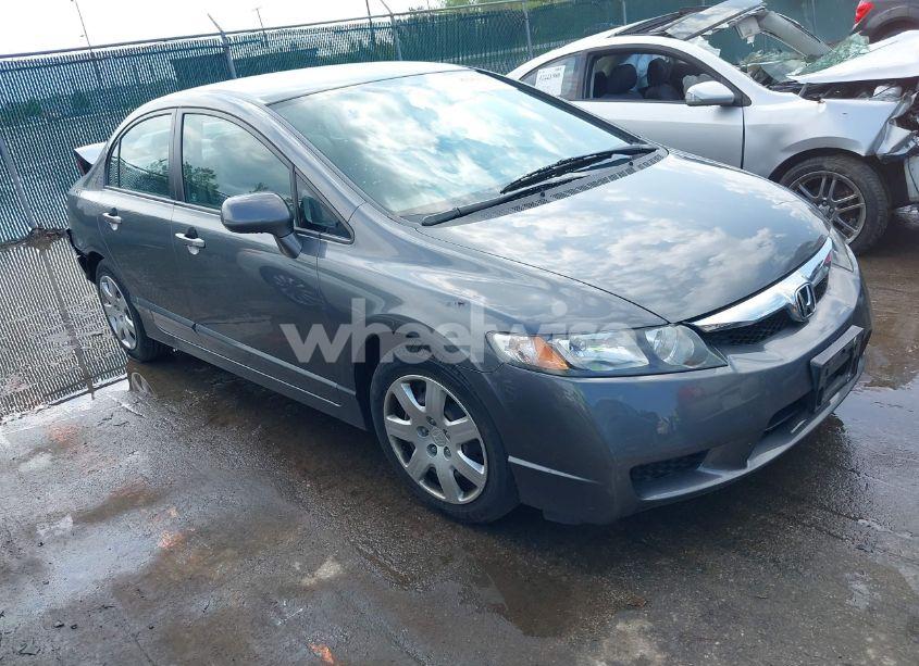 2011 Honda Civic LX (VIN 19XFA1F52BE025928) main photo