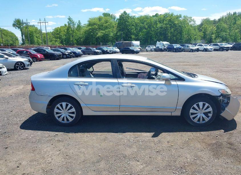 Photo 13 of 2011 Honda Civic LX (VIN 19XFA1F52BE038856)
