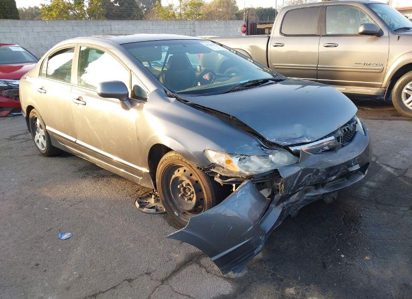 2011 Honda Civic LX (VIN 19XFA1F52BE049825) main photo