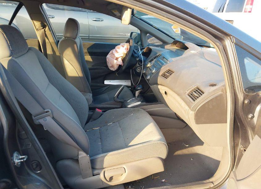 Photo 5 of 2011 Honda Civic LX (VIN 19XFA1F52BE049825)