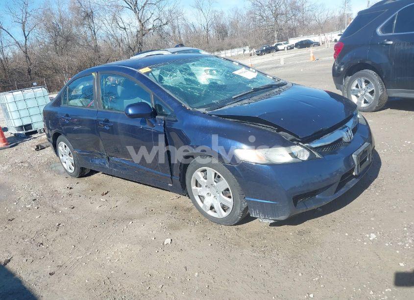 2010 Honda Civic LX (VIN 19XFA1F53AE008330) main photo