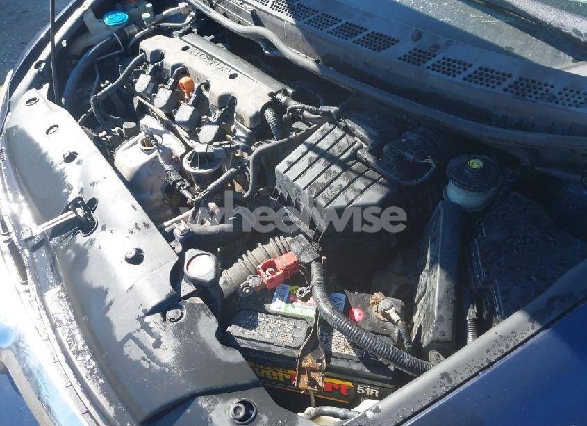 Photo 10 of 2010 Honda Civic LX (VIN 19XFA1F53AE008330)