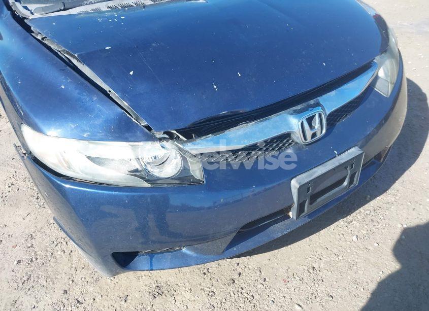 Photo 12 of 2010 Honda Civic LX (VIN 19XFA1F53AE008330)