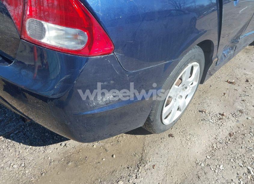 Photo 14 of 2010 Honda Civic LX (VIN 19XFA1F53AE008330)