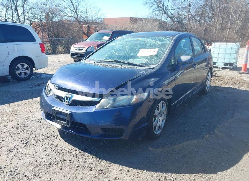 Photo 2 of 2010 Honda Civic LX (VIN 19XFA1F53AE008330)