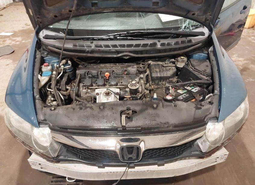 Photo 10 of 2010 Honda Civic LX (VIN 19XFA1F53AE028982)